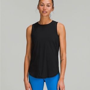 LULU Sculpt tank, size 6, BRAND NEW!!